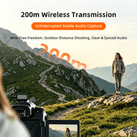 Microfono Lavalier Wireless a Doppio Canale con Schermo LCD, Memoria Interna da 4GB, Logo Personalizzabile per Creator di YouTube e TikTok