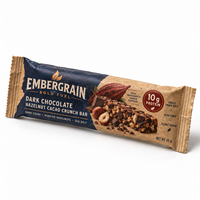 Sachet en papier kraft imprimé sur mesure avec fermeture arrière pour emballage de barre chocolatée noire aux noisettes, idéal pour les snacks protéinés Cacao Crunch