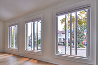 Fenêtre en aluminium à cadre ultra étroit Fenêtre coulissante en verre double commerciale d'intérieur Fenêtres en verre coulissantes en aluminium