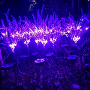 Luces Solares con Forma de Flor de Lavanda para Decoración de Jardín, Luces LED Solares Resistentes al Agua con Estaca - Product Image 3
