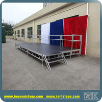 Plateforme de scène modulaire rectangulaire noire en aluminium à connexion rapide, scène portable pour exposition