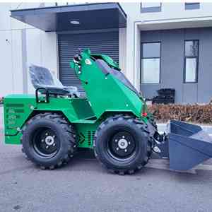 Mini-chargeuse compacte 4x4 avec godet de grande capacité, matériel de construction compact - Product Image 3