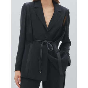 Blazer para Mujer con Cinturón de Cordón con Detalle de Nudos, Manga Larga, Tela de Lana Peinada Antiarrugas, 220 Gramos - Product Image 1