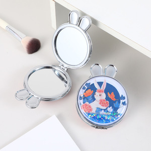 Specchio per il Trucco Creativo a Forma di Coniglietto, Pieghevole, Bifacciale, di Alta Qualità, con Ciondolo e Effetto Sabbie Mobili, Portatile, da Tasca - Product Image 5
