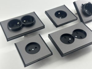 Prezzo di Fabbrica <span class=keywords><strong>Prese</strong></span> <span class=keywords><strong>e</strong></span> Interruttori Europei Standard con Luce LED per Casa <span class=keywords><strong>e</strong></span> Hotel - Product Image 2