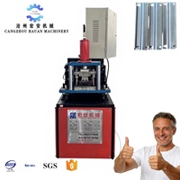 Máquina formadora de vigas en V servoaccionada HAUAN con PLC, motor de alta potencia y engranajes, máquina de perfiles de acero para estructuras.