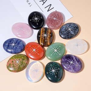 Venta al por mayor <span class=keywords><strong>de</strong></span> piedras curativas <span class=keywords><strong>de</strong></span> amatista natural talladas a mano con <span class=keywords><strong>grabado</strong></span> <span class=keywords><strong>de</strong></span> brújula y cuarzo rosa para manualidades <span class=keywords><strong>de</strong></span> cristal DIY y regalos. - Product Image 4