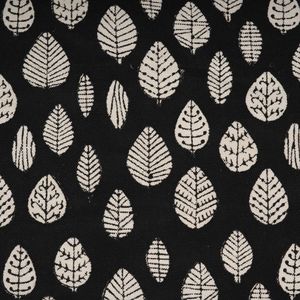 <span class=keywords><strong>Housse</strong></span> <span class=keywords><strong>de</strong></span> <span class=keywords><strong>coussin</strong></span> style ferme à motifs imprimés, motif feuilles <span class=keywords><strong>noir</strong></span> <span class=keywords><strong>et</strong></span> blanc, <span class=keywords><strong>housse</strong></span> <span class=keywords><strong>de</strong></span> <span class=keywords><strong>coussin</strong></span> décorative, matériaux <span class=keywords><strong>et</strong></span> tailles personnalisables - Product Image 5