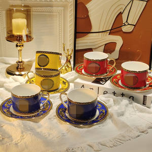 Vend des ensembles de tasses et soucoupes en porcelaine osseuse avec boîtes cadeaux - Product Image 2