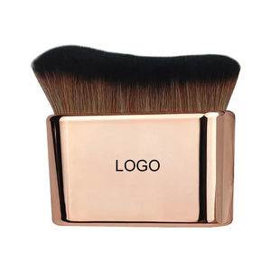 Logo personnalisé Applicateur corporel Kabuki <span class=keywords><strong>Pinceau</strong></span> synthétique grande taille pour fond de teint en <span class=keywords><strong>éventail</strong></span> <span class=keywords><strong>Pinceau</strong></span> unique de <span class=keywords><strong>maquillage</strong></span> pour le visage <span class=keywords><strong>Pinceau</strong></span> autobronzant - Product Image 3
