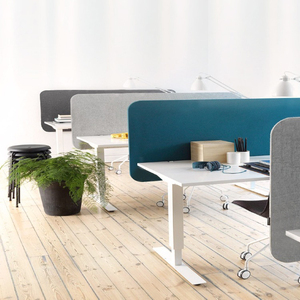 Màn Hình Bàn Đứng Trọng Lượng Nhẹ Thân Thiện Với Môi Trường Tấm Chia Bàn Văn Phòng Tấm Cách Âm Bằng Sợi Polyester Màn Hình Cách Âm - Product Image 1