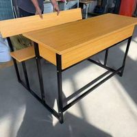 Ensemble de deux bureaux d'étudiant avec chaises et tiroirs 1m x 1m – Mobilier scolaire intégré pour l'étude des enfants (Export)