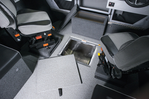 Barco <span class=keywords><strong>de</strong></span> Pesca <span class=keywords><strong>de</strong></span> <span class=keywords><strong>Alta</strong></span> Velocidad con Cabina, <span class=keywords><strong>de</strong></span> Aluminio Soldado, en Perfecto Estado, con Suelo <span class=keywords><strong>de</strong></span> EVA, para Pesca en Ríos - Product Image 3