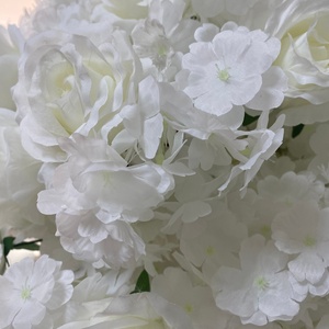 Centrotavola Floreale Personalizzato con Rose Bianche Miste, Decorazioni Floreali in Seta Artificiale per <span class=keywords><strong>Matrimoni</strong></span>, Feste ed Eventi - Product Image 5