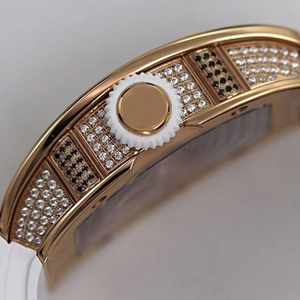 Montre unisexe de luxe en forme de baril, cadran onyx, bracelet en fluororubber, accent diamant, montre de luxe pour occasions décontractées et galas - Product Image 4