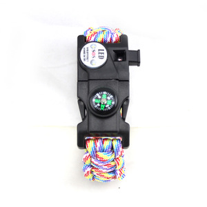 Kit de survie pour le camping en plein air avec bracelet, lampe LED, boussole, sifflet - Outil multifonction étanche pour l'alpinisme - Product Image 2