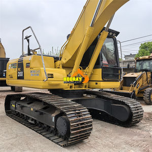 Excavatrice Komatsu PC200-8 d'occasion avec moteur Cummins, poids opérationnel de 20 tonnes, capacité de la benne de 0,2 m³, modèle 2018, puissance de 110 kW - Product Image 1