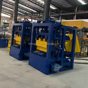 Machine économique QT4-26 pour la fabrication de blocs de <span class=keywords><strong>ciment</strong></span> pleins et creux, facile à utiliser, pour petites entreprises, avec générateur diesel - Product Image 3