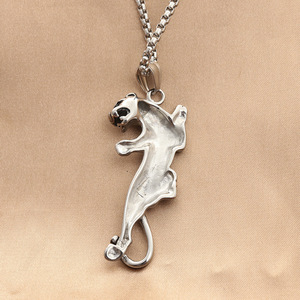 Yunnique – collier avec pendentif Lion en acier inoxydable pour hommes, Style Punk rétro, Design géométrique, bijoux à la mode - Product Image 2