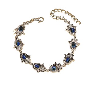 Mode rétro latino-américaine, bracelet Fatima Hand Evil Eye polyvalent, idéal pour les trajets quotidiens, bijou unique en résine avec œil bleu. - Product Image 5