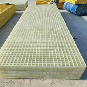 Panel de Rejilla de FRP Anticorrosión 30*30, 38*38, 40*40, 50*50mm, Rejilla de Fibra de Vidrio para Pasarelas de Granjas de Cerdos y Lavaderos de Autos - Product Image 3