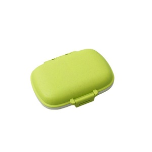 Pastillero portátil de 8 compartimentos, material de paja de trigo, sellado a prueba de humedad, para almacenamiento semanal de medicamentos - Product Image 5
