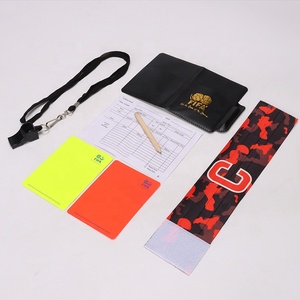 Kit d'<span class=keywords><strong>arbitre</strong></span> <span class=keywords><strong>de</strong></span> football, ensemble d'<span class=keywords><strong>accessoires</strong></span> d'<span class=keywords><strong>arbitre</strong></span> comprenant brassard <span class=keywords><strong>de</strong></span> capitaine, sifflet d'<span class=keywords><strong>arbitre</strong></span>, pièce <span class=keywords><strong>de</strong></span> monnaie <span class=keywords><strong>de</strong></span> tirage au sort, cartes rouges et jaunes - Product Image 5