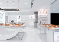 Meuble de présentation pour magasin d'optique, unité murale blanche avec panneau supérieur à lattes en bois, étagères lumineuses, rangement CE ETL pour opticien