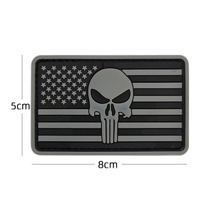 Patch tactique Punisher gris avec drapeau américain, logo 3D en caoutchouc souple PVC, autocollant pour sac extérieur, patchs amusants - Product Image 2