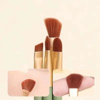 Kit de Maquillage Yeux 6 Pièces Format Voyage Marque Blanche – Comprend Correcteur, Gloss Lèvres, Eyeliner Camouflage, Pinceau Éventail et Cils