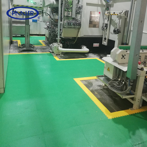 Venta al por mayor 6,5 MM diseño moderno enclavamiento ESD plástico antideslizante suelo PVC vinilo azulejos para taller garaje almacén - Product Image 1