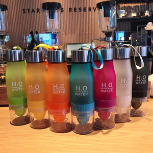 Bouteille d'eau <span class=keywords><strong>sport</strong></span> pour enfants 650 ml multicolore avec infuseur de fruits et citron, bouchon à boire directement, anti-fuite, qualité alimentaire, pour le camping TT - Product Image 1