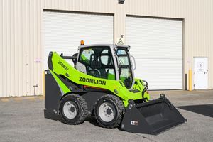 Chargeuse compacte Zoomlion ZS080V de 0,8 tonne, mini-chargeuse multi-attaches - Product Image 4
