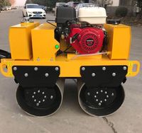 Rouleau compresseur manuel à double tambour pour sols et asphalte SVH50 pour espaces étroits