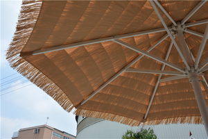 <span class=keywords><strong>Prix</strong></span> d'usine vente <span class=keywords><strong>en</strong></span> gros de parapluies de plage robustes personnalisés <span class=keywords><strong>parasol</strong></span> de simulation de <span class=keywords><strong>paille</strong></span> aluminium polyester chaume feuille de palmier chaume - Product Image 4