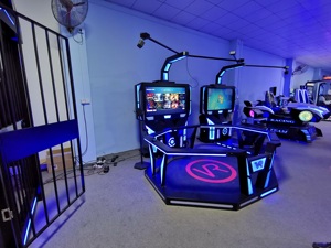 Equipo de Parque de Atracciones VR E-Space Walking plataforma de pie VR simulador <span class=keywords><strong>HTC</strong></span> <span class=keywords><strong>vive</strong></span> plataforma de simulador para la venta - Product Image 3