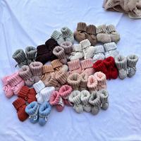 Chaussons en tricot de coton blanc respirants pour bébés garçons et filles, couleur unie, coupe haute, collection hiver, vente chaude