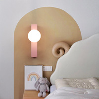 Applique murale minimaliste en fer, lumière de chambre à coucher, abat-jour blanc, bande LED, lampe linéaire, petite lampe Macaron à intensité variable