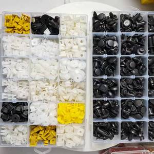 500 pz/borsa cinese di alta qualità automatico di plastica di fissaggio e clip utilizzati per Auto clip - Product Image 2