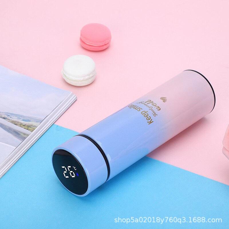 Blue gradient with design