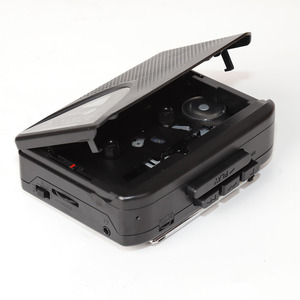 Reproductor de Casetes Portátil Retro, Radio AM/FM, Nostalgia, MP3, Walkman, Sonido Estéreo HIFI, Reproductor de Cintas, Auriculares, Alimentación por USB - Product Image 4