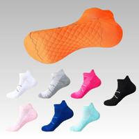 Chaussettes OEM en gros, absorbantes, professionnelles, de sport, à séchage rapide, élastiques, à coupe basse pour hommes, pour la course et le sport