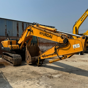 Excavatrice Hyundai 22 tonnes sur chenilles hydrauliques avec godet de terrassement, modèle d'occasion R220LC 9S Corée 2022, faible nombre d'heures - Product Image 4