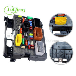 Nuovissima R19 R02 scatola fusibile BSM 9809742780 9664705980 9667044980 9807028580 9675877980 per Citreon <span class=keywords><strong>C5</strong></span> TD 08-12 Peugoet 508 <span class=keywords><strong>3008</strong></span> - Product Image 1