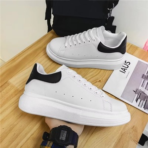 <span class=keywords><strong>Sneakers</strong></span> da <span class=keywords><strong>Donna</strong></span> <span class=keywords><strong>Bianche</strong></span> con Rialzo Interno Stile Walking Casual di Marca per Coppia 2025 Vendita all'Ingrosso di Grande Successo - Product Image 2