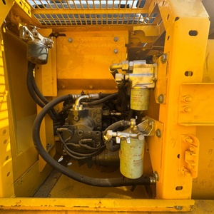 Fournitures d'usine : Excavatrices hydrauliques sur chenilles Komatsu PC130 d'occasion de 13 tonnes, fabriquées au Japon - Product Image 6