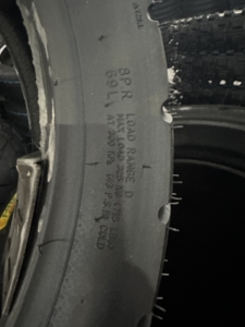<span class=keywords><strong>Neumáticos</strong></span> de Motocicleta al por Mayor en Línea 130/80/17 150/70/17 130/80-17 150/70-17 - Product Image 5
