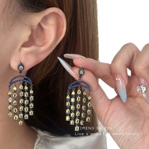 विशेष पीतल 18k सोने की प्लेटेड लंबी टासेल फ्रिंज बालियां शादी की पार्टी ब्लू पीले जिरकॉन खतरनाक ड्रॉप गहने <span class=keywords><strong>2026</strong></span> - Product Image 6