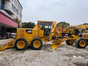 Niveleuse Caterpillar 140H de qualité supérieure avec calibrage précis - Moment de charge élevé, capacité de 14 000 kg pour les terrains de golf - Product Image 5