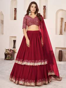 Lehenga Moderno Rosa Madder Fluido de Georgette Suave con Borde de Lentejuelas Plateadas de Lujo y Encaje, Brillo de Elegancia Real para Bodas - Venta al por Mayor - Product Image 4